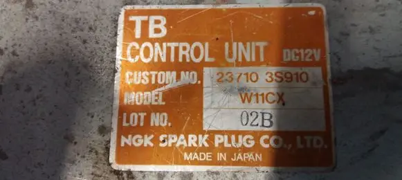 Nissan Navara D22 Engine control unit/module 237103S910 W11CK