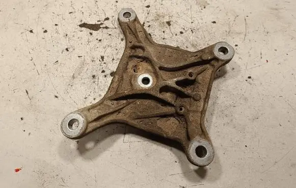 Audi SQ7 Gearbox mounting bracket 4M0399118A