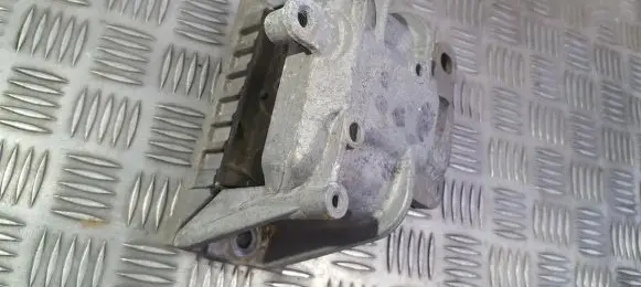 Volkswagen Golf Plus Engine mount bracket 1K0199262 3618372
