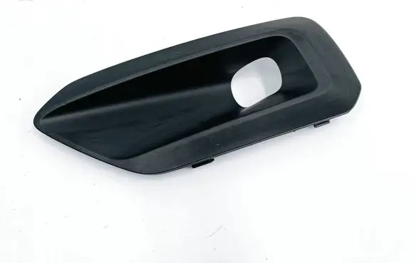 Volvo XC40 Front fog light trim/grill 31449343