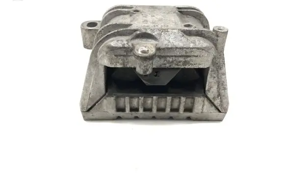 Volkswagen PASSAT B6 Engine mount bracket 1K0199262