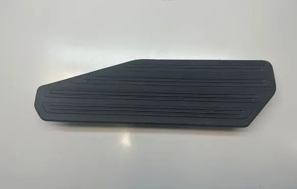 Rear sill trim cover