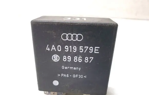Audi A4 S4 B5 8D Other relay 4A0919579E