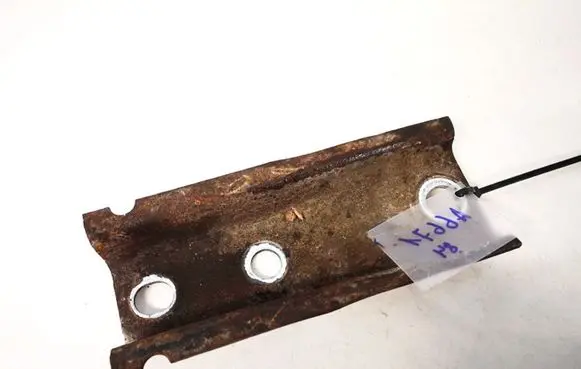 Peugeot 407 Engine mounting bracket