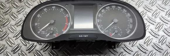 Skoda Fabia Mk3 (NJ) Speedometer (instrument cluster) 6V0920740