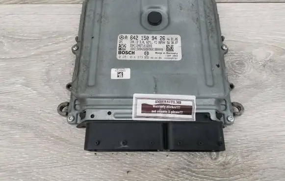 Mercedes-Benz R W251 Engine control unit/module A6421509426 1039S24781 0281014973