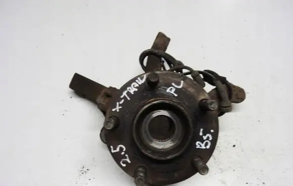 Nissan X-Trail T30 Stub axle 893724jr312