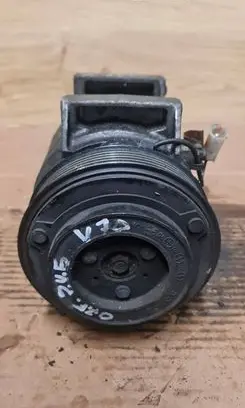 Volvo V70 Air conditioning (A/C) compressor (pump) 8708581