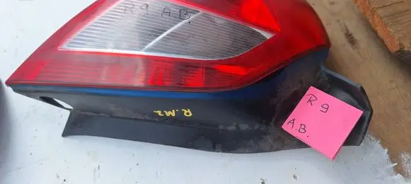 Ford Mondeo Mk III Rear/tail lights 
