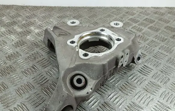 Nissan X-Trail T33 Rear wheel hub