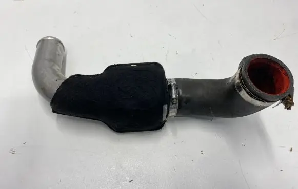 Opel Vivaro Intercooler hose/pipe MANC0107402