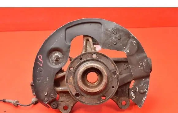 Peugeot 308 Front wheel hub spindle knuckle