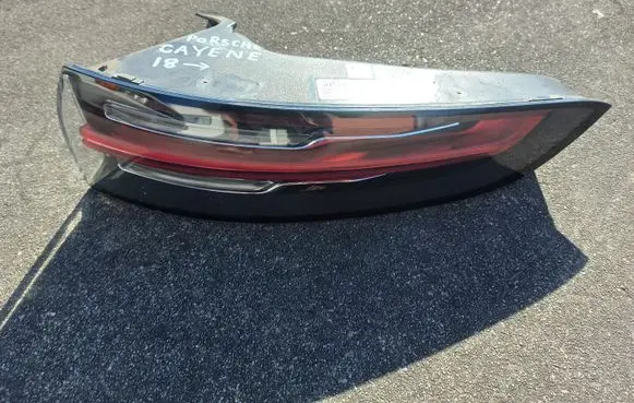 Porsche Cayenne (9Y0 9Y3) Rear/tail lights 9Y0945096D