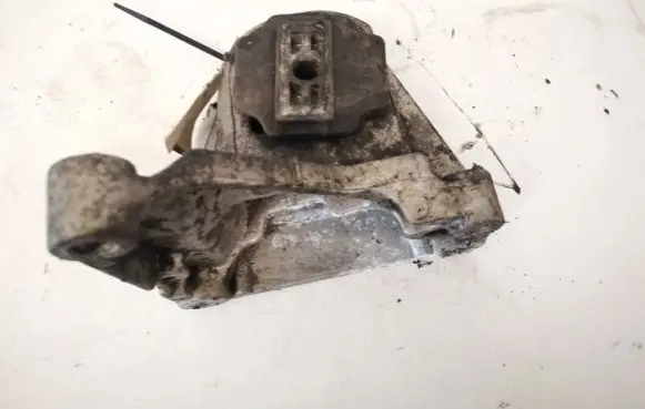 Volvo S60 Engine mount bracket 30680770