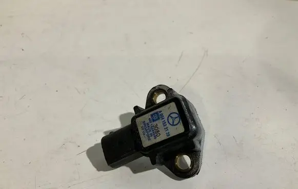 Mercedes-Benz E W211 Air pressure sensor A0041533128 3080 16244349