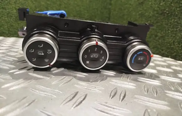 Mercedes-Benz Citan II Climate control unit 285253284R A4209008301