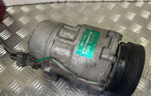 Volkswagen Golf IV Air conditioning (A/C) compressor (pump) 1J0820803A