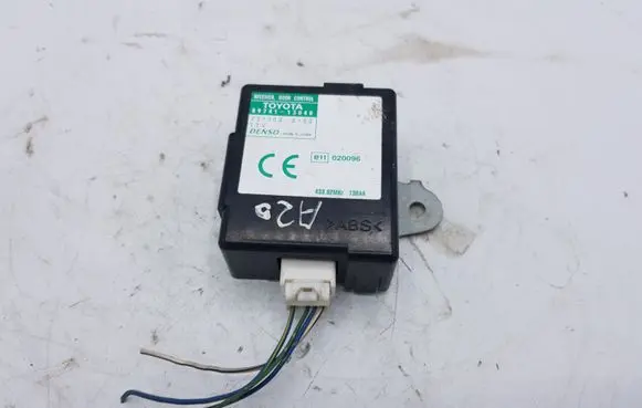 Toyota Corolla Verso E121 Door central lock control unit/module 8974113040 2513000100 E11020096