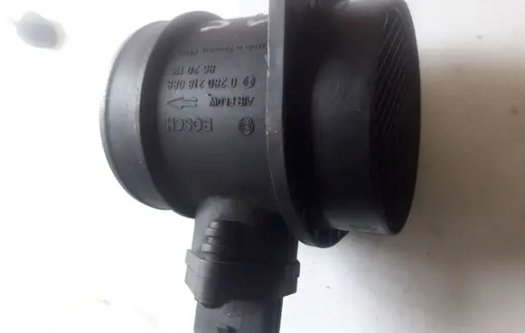 Volvo S60 Mass air flow meter 0280218088
