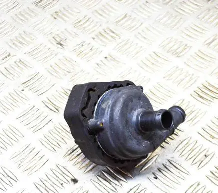 Jaguar I-Pace Electric auxiliary coolant/water pump J9D38501AA J9D318D473AA