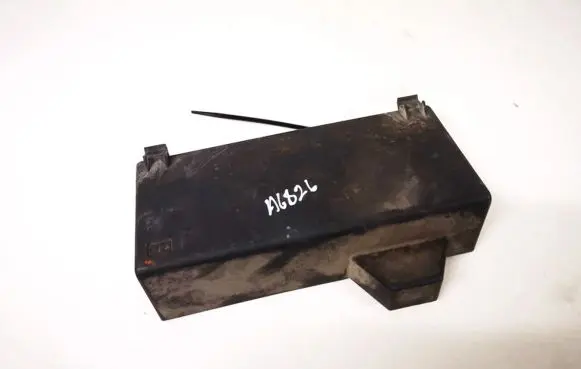 Renault Scenic I Fuse box cover 7703297188