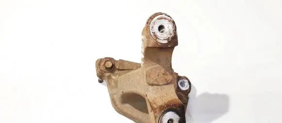 Honda CR-V Engine mounting bracket zhf6 zhf-6