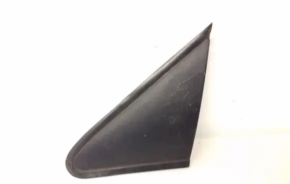 KIA Carens I Fender end trim 