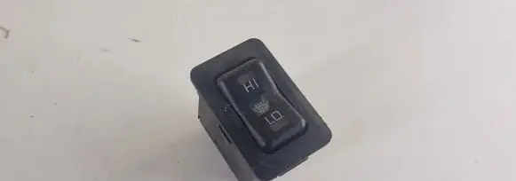 Mitsubishi L200 Seat heating switch