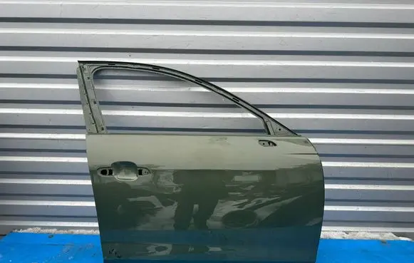 Audi A4 S4 B9 8W Front door 