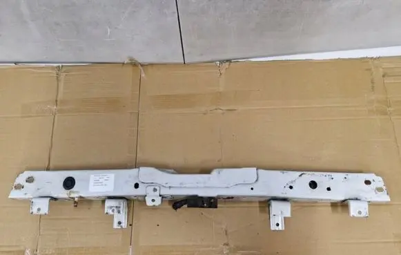 Nissan Qashqai Top upper radiator support slam panel