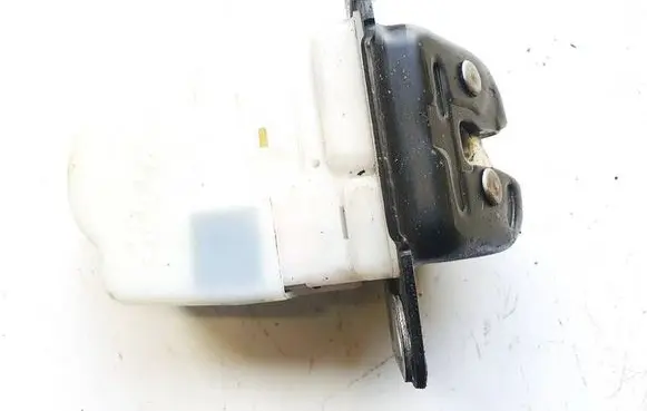 Nissan Leaf I (ZE0) Tailgate/trunk/boot lock/catch/latch