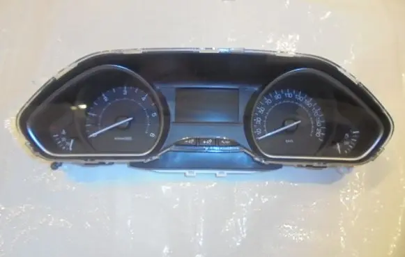 Peugeot 2008 I Speedometer (instrument cluster) 9822621580