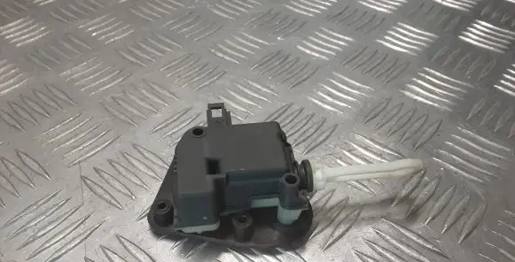 Audi A6 S6 C5 4B Tailgate boot lock/latch motor 8E9827833
