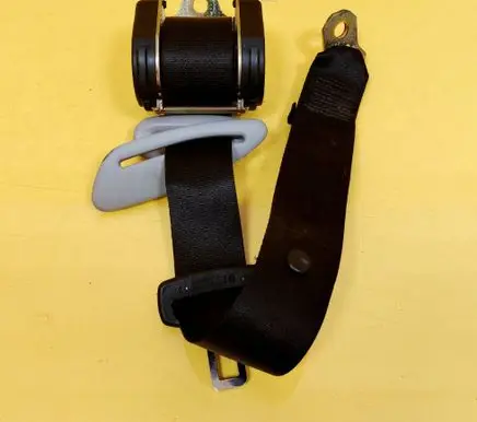 Mitsubishi Carisma Rear seatbelt 570324200