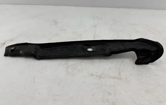 Audi A6 C7 Fender end trim 4G0821111