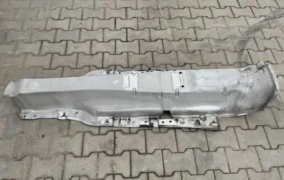 Audi Q3 Engine splash shield/under tray 5QF825662
