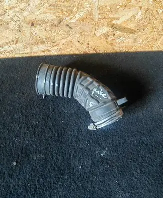 Nissan Juke I F15 Air intake duct part