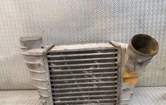 Audi TT Mk1 Intercooler radiator 8L9145806