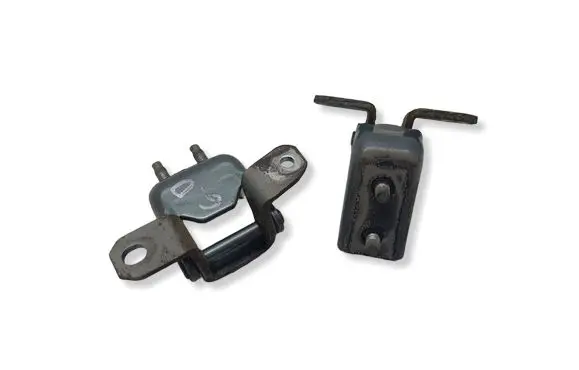 Suzuki SX4 Rear door hinge set 63J