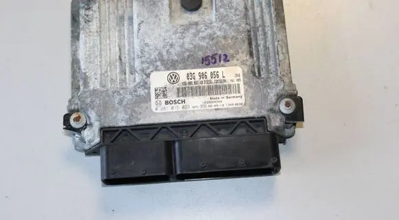 Volkswagen PASSAT B6 Engine control unit/module 03G906056L 0281015023