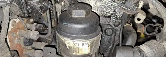 Opel Vectra C Oil filter cover 90571672