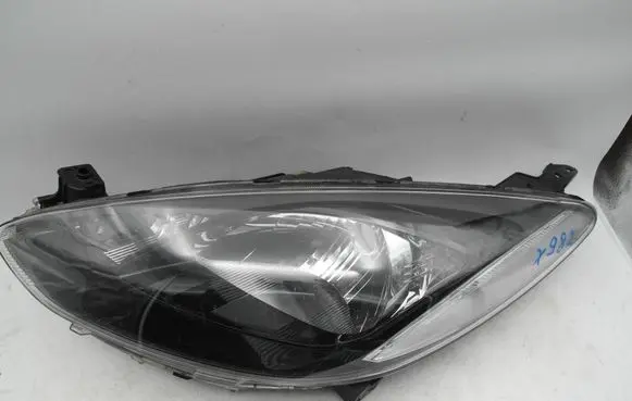 Mazda 2 Headlight/headlamp DR6151040 P9489L