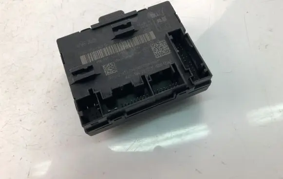 Audi TT TTS Mk2 Other control units/modules 5Q0959593D