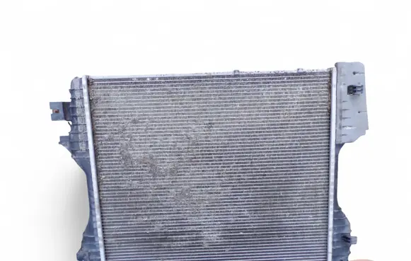 Jaguar XF X250 Coolant radiator