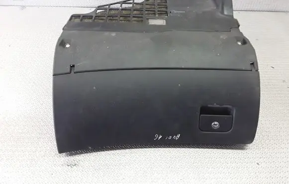 Audi A6 S6 C5 4B Glove box