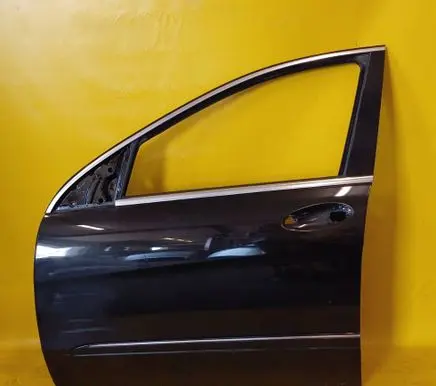 Mercedes-Benz R W251 Front door
