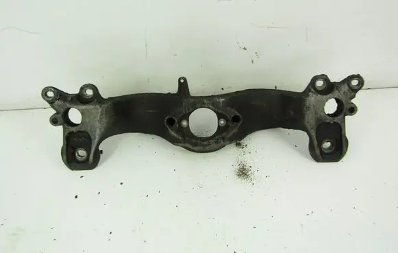 Audi A4 S4 B7 8E 8H Gearbox mounting bracket 