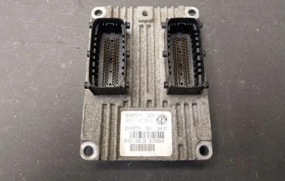 Suzuki Jimny Engine control unit/module 51798649 6160109808
