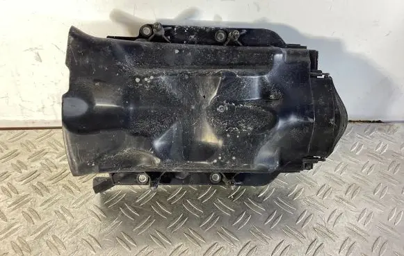 Other engine bay part