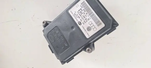 Skoda Superb B6 (3T) Headlight ballast module Xenon 7L6941329B